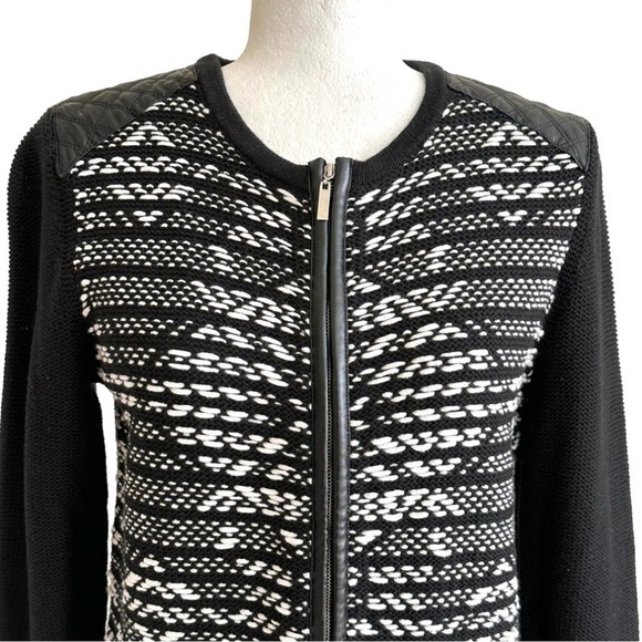 Ruby Rd. Monochrome Geometric Knit Cardigan - Picture 3 of 9